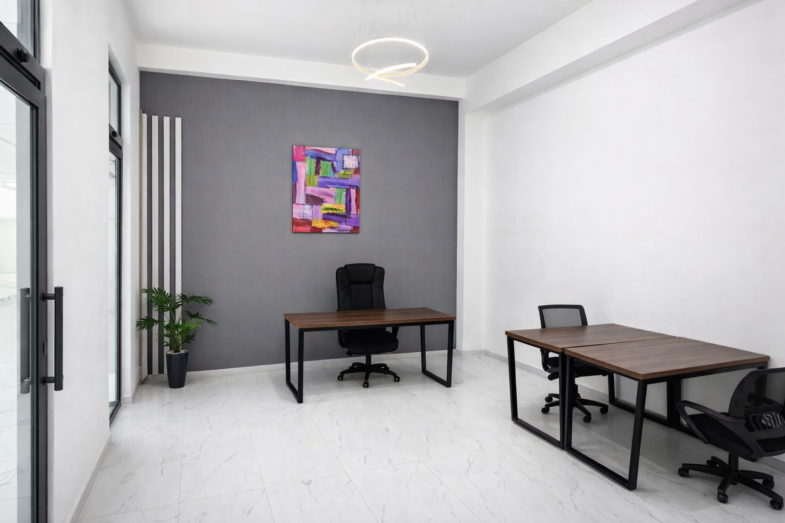 Фасад здания BusinessHub